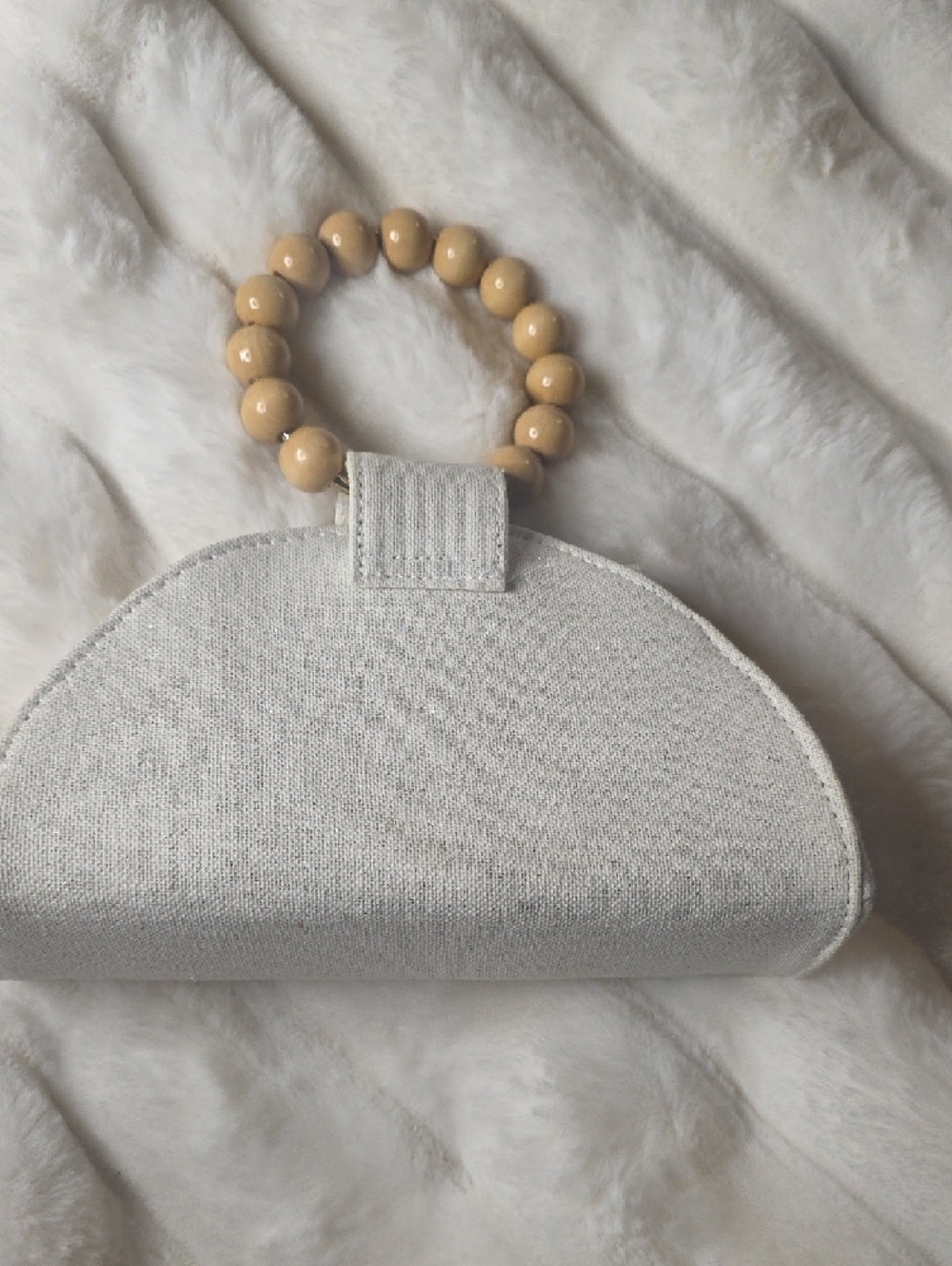 Beaded Handle White Woven Clutch Handbag - Picture 3 of 5